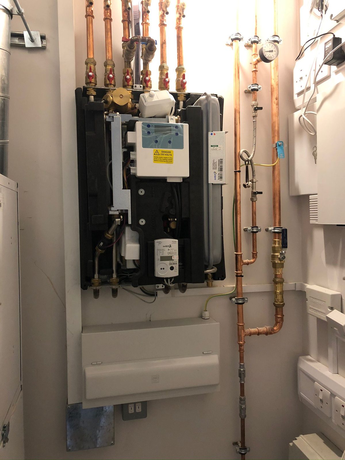 Heat interface unit detail installation Bedford
