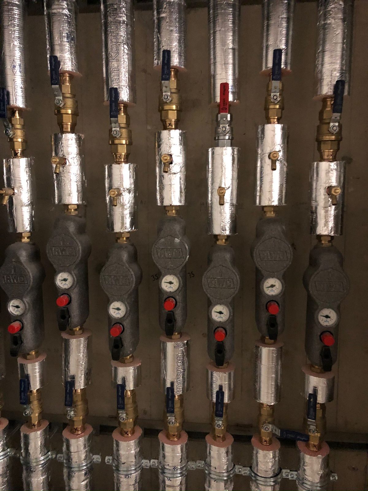RWC manifold row installation - Bedford commercial property